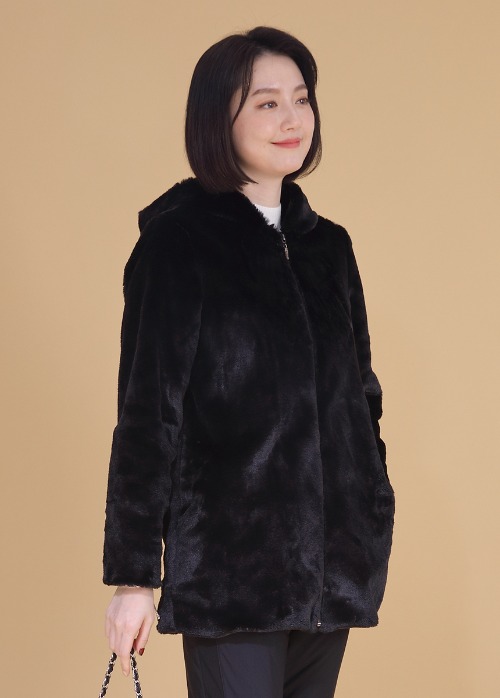 애비뉴투지 엄마옷 윤기 에코 퍼 밍크터치 여성 겨울 후드 하프 재킷 J12209 50대 60대 중년여성
