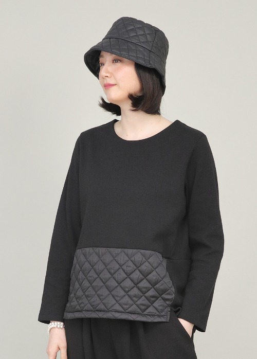 애비뉴투지 엄마옷 퀼팅 패딩 배색 라운드 여성 가을 겨울 긴팔 블랙 티셔츠 A02322 50대 60대 중년여성