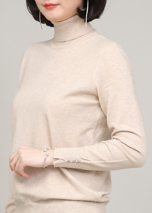 애비뉴투지 엄마옷 금단추 폴라 여성 겨울 긴팔 베이직 니트 티셔츠 A01358 50대 60대 중년여성