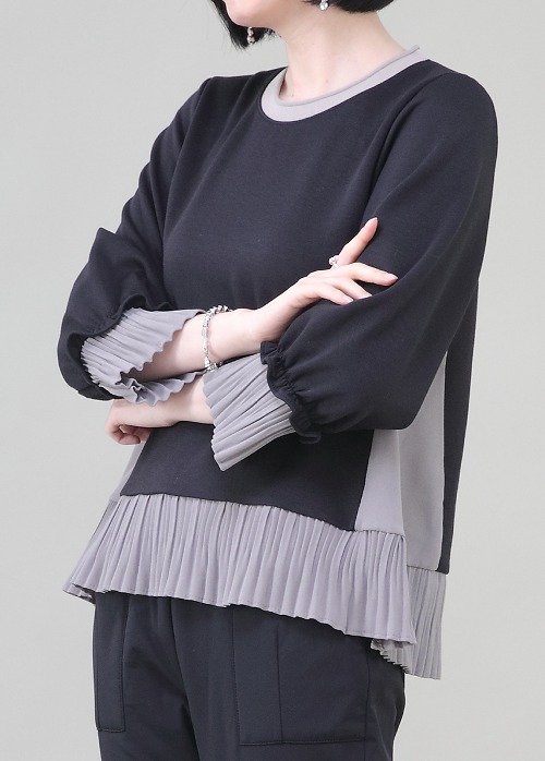 애비뉴투지 엄마옷 플리츠 단 배색 라운드 여성 가을 겨울 긴팔 티셔츠 A12356